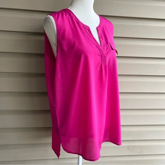 •TravelSmith• Raspberry Pink Semi-Sheer Blouse - Size Large - Picture 4 of 8